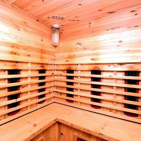Modern Holiday Home With A Sauna In Durbuy Ferienhaus